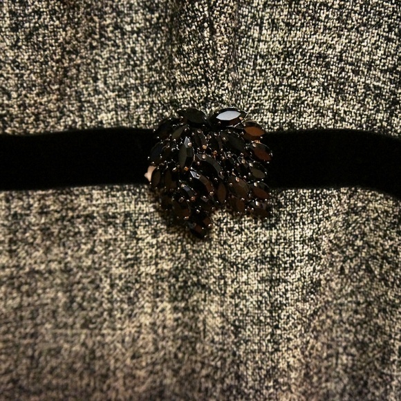 Dana Buchman Wool Sheath Dress w/ Brooch Pin (NWT) - Picture 6 of 7